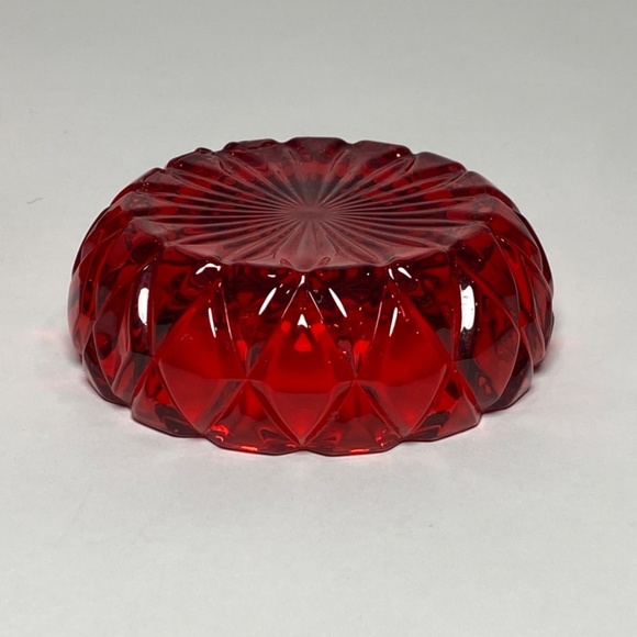 Vintage Shannon Designs of Ireland Lead Crystal Red Glass Candy Dish With Lid - Picture 7 of 14